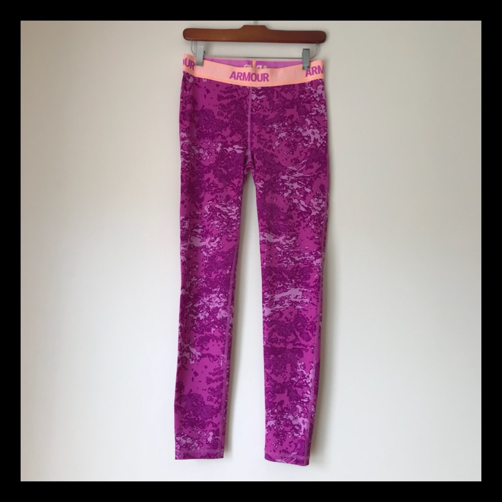 NWT Under Armour Heat Gear Leggins